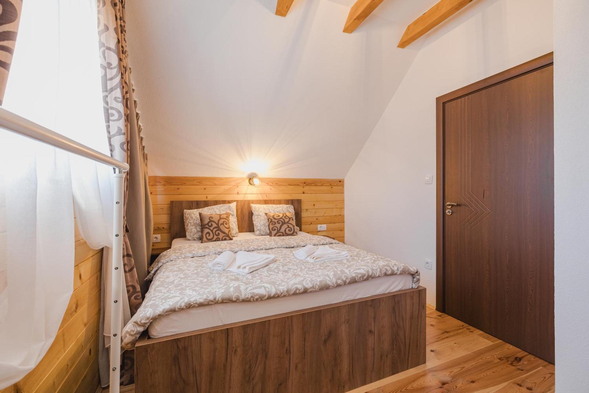 Mountain House Ivanovic Moticki Gaj Exterior photo